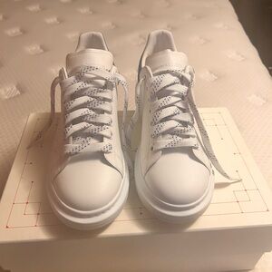 Alexander McQueen White Men's Sneakers